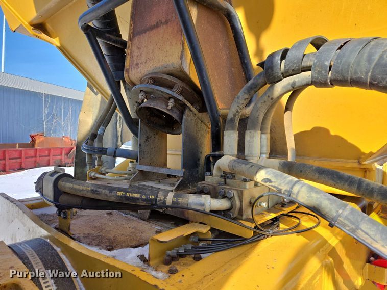 image for item EB1275 2015 Caterpillar 740B articulated haul truck