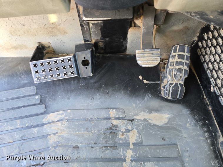 image for item EB1275 2015 Caterpillar 740B articulated haul truck