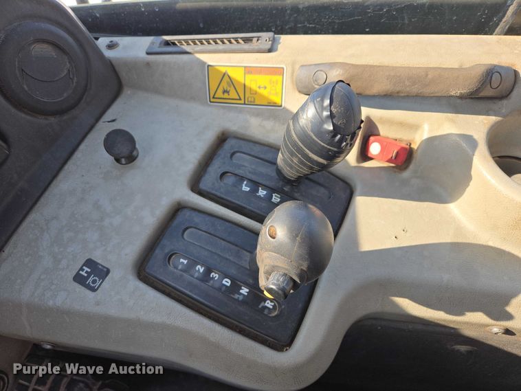 image for item EB1275 2015 Caterpillar 740B articulated haul truck