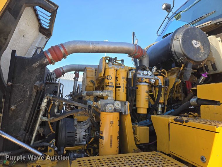 image for item EB1275 2015 Caterpillar 740B articulated haul truck