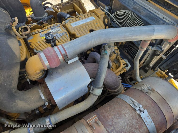 image for item EB1275 2015 Caterpillar 740B articulated haul truck