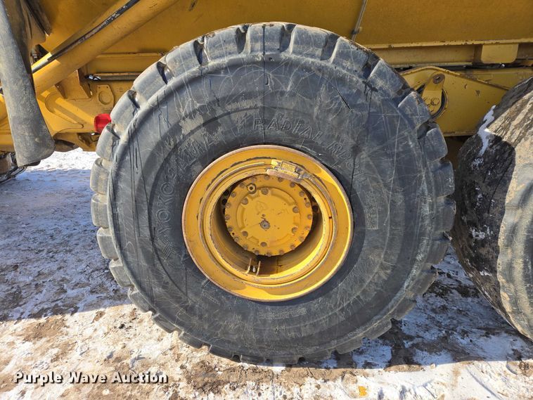 image for item EB1275 2015 Caterpillar 740B articulated haul truck