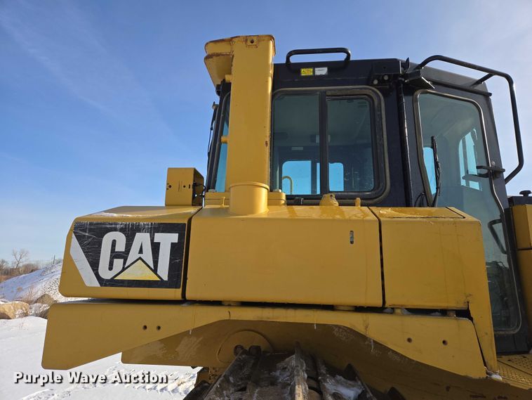image for item EB1276 Caterpillar D6T LGP dozer