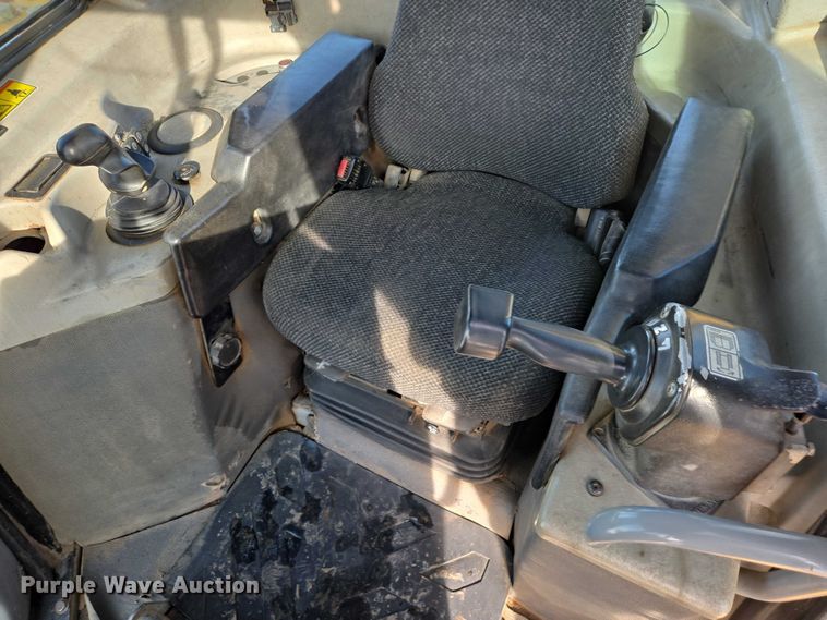 image for item EB1276 Caterpillar D6T LGP dozer