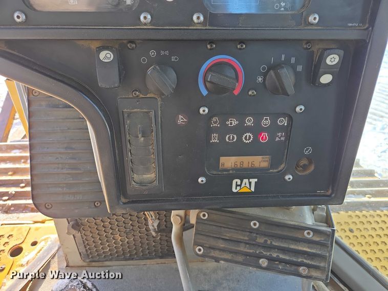 image for item EB1276 Caterpillar D6T LGP dozer