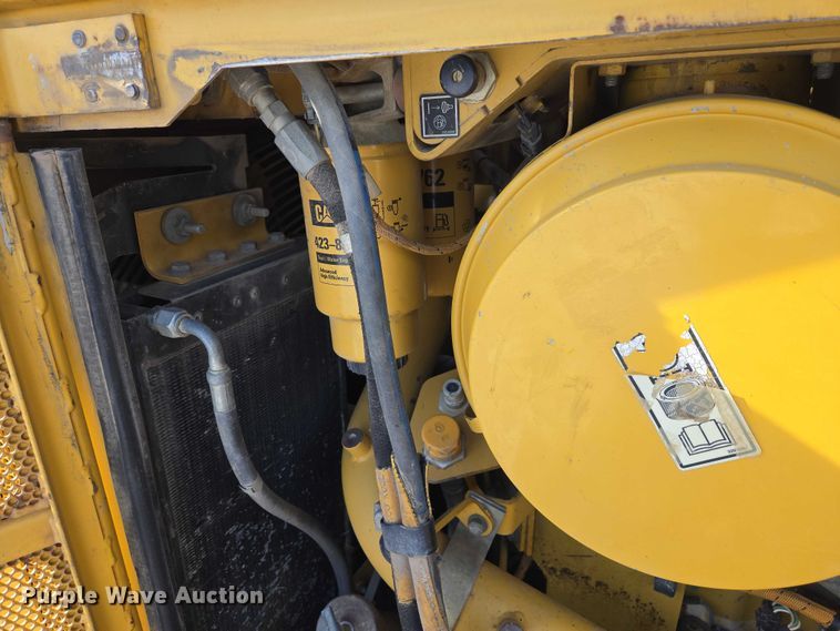 image for item EB1276 Caterpillar D6T LGP dozer