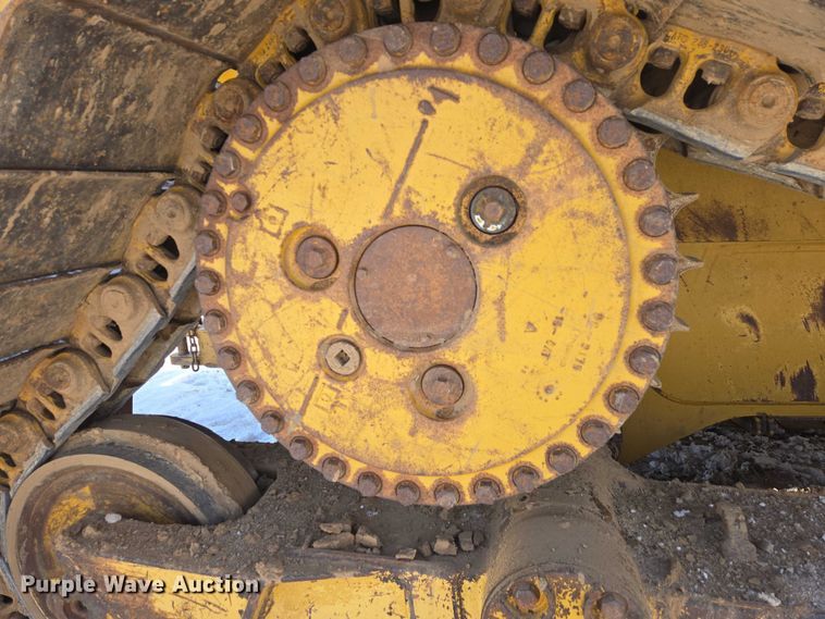 image for item EB1276 Caterpillar D6T LGP dozer