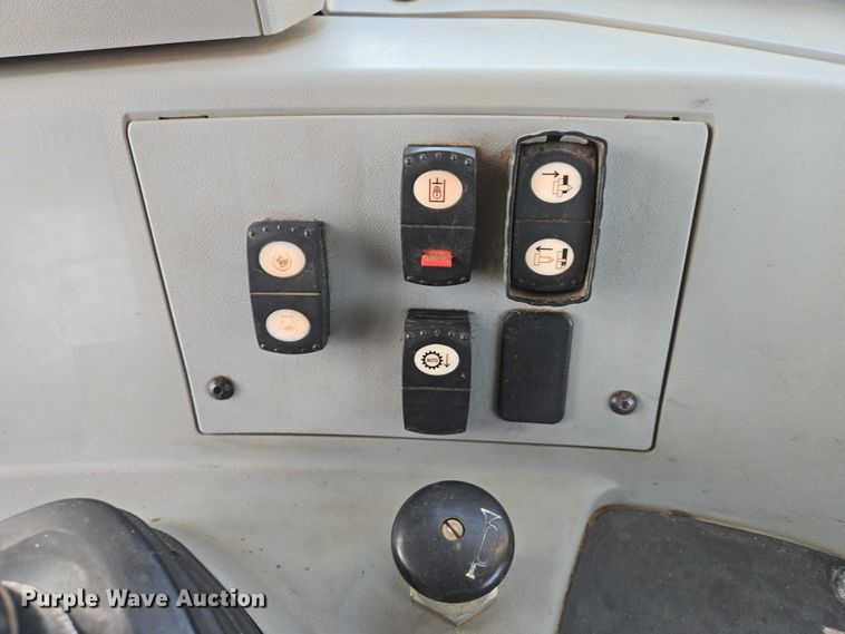 image for item EB1278 2011 Caterpillar D8T dozer