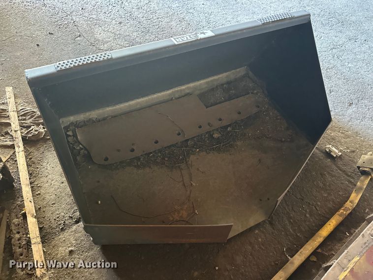 image for item FK0008 Skid steer concrete placement bucket