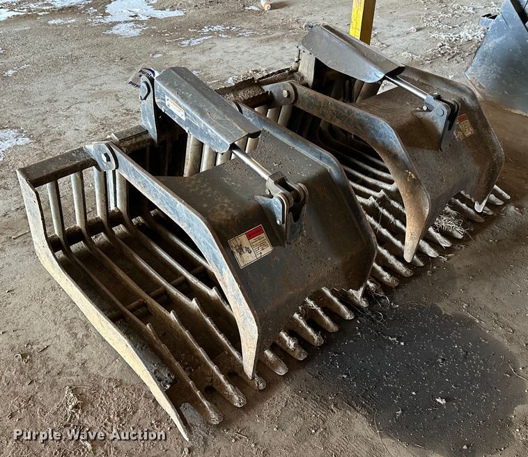 image for item FK1526 Grapple bucket skid steer grapple bucket