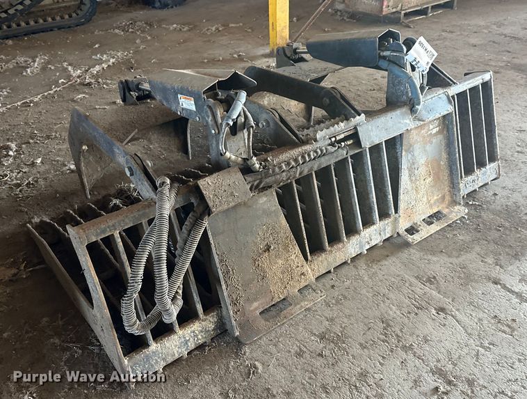 image for item FK1526 Grapple bucket skid steer grapple bucket