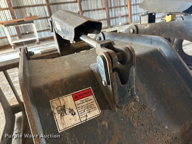 image for item FK1526 Grapple bucket skid steer grapple bucket