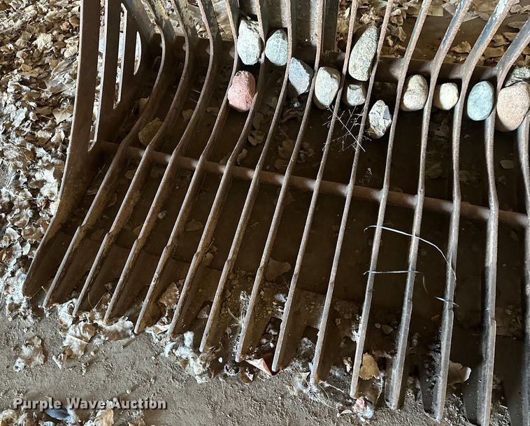 image for item FK1529 Skid steer rock bucket