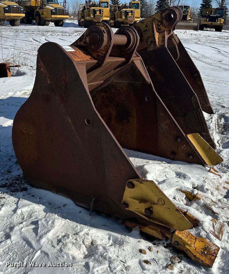 image for item FK1532 Excavator bucket