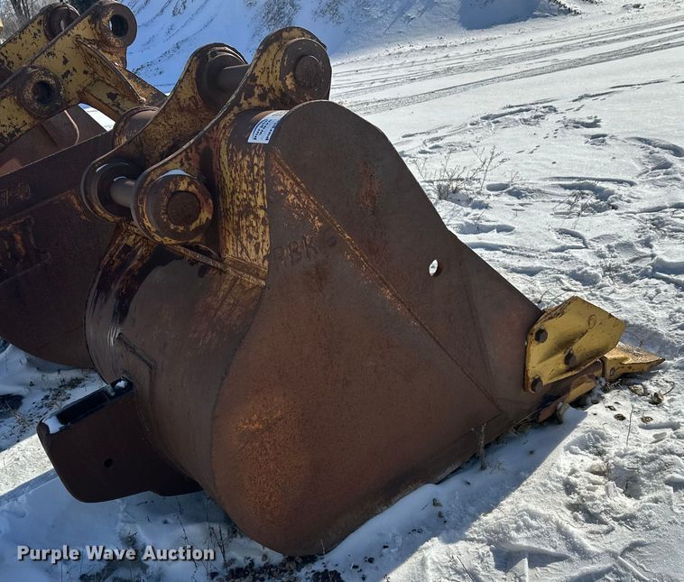 image for item FK1532 Excavator bucket