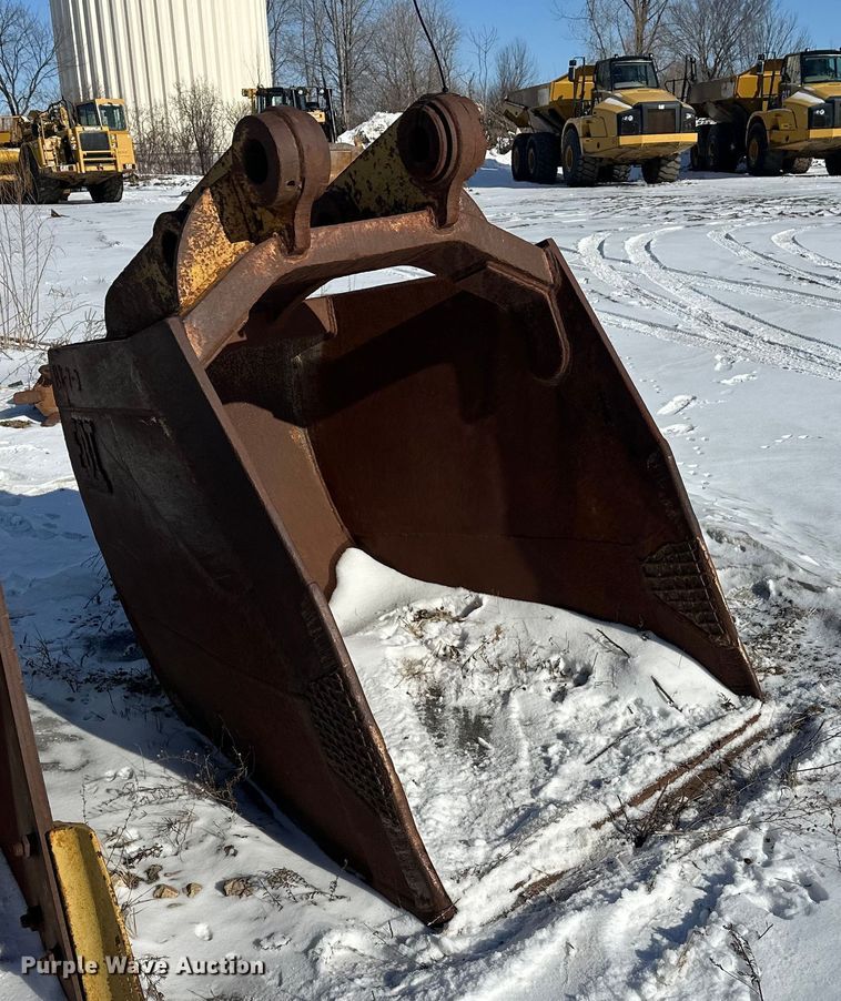 image for item FK1533 EBI excavator sand bucket