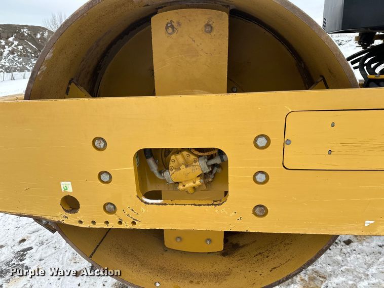 image for item FK1537 2012 Caterpillar CS56B single drum vibratory roller