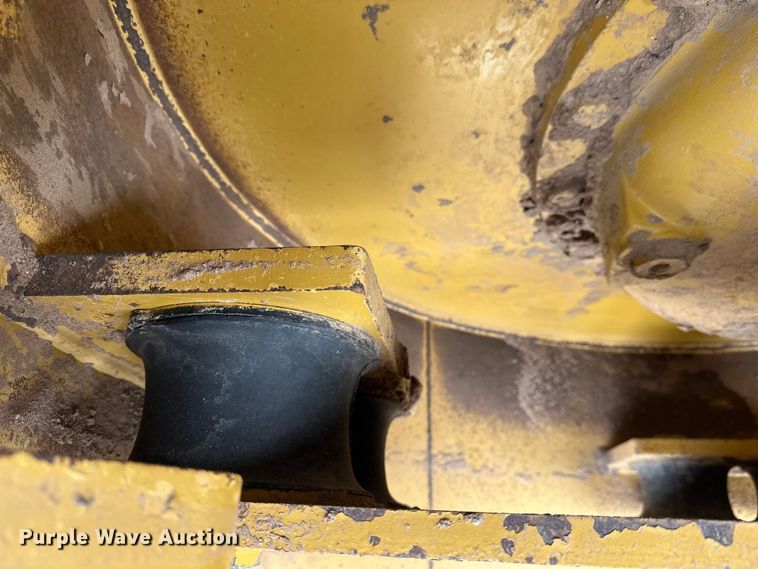 image for item FK1537 2012 Caterpillar CS56B single drum vibratory roller