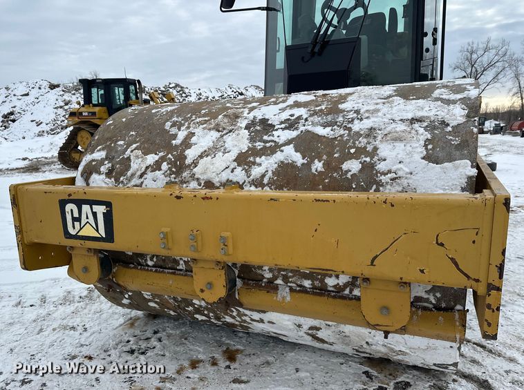 image for item FK1537 2012 Caterpillar CS56B single drum vibratory roller