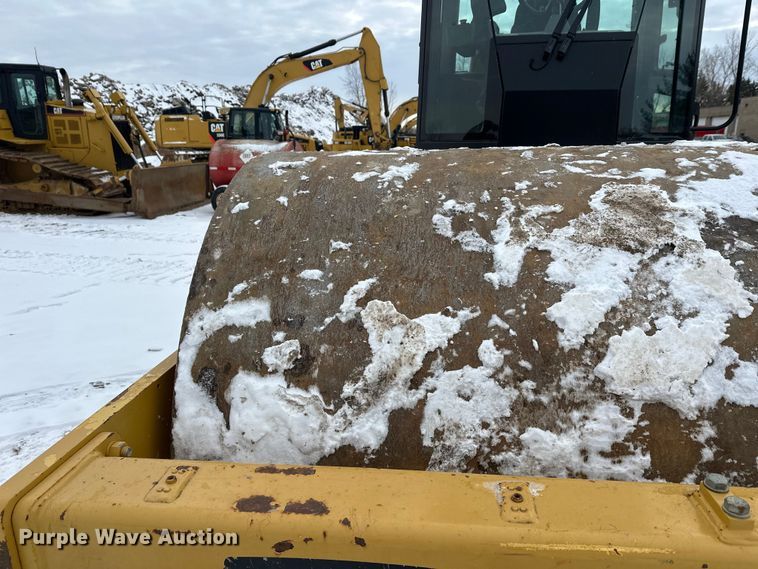 image for item FK1537 2012 Caterpillar CS56B single drum vibratory roller