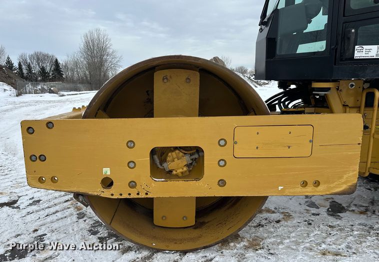 image for item FK1537 2012 Caterpillar CS56B single drum vibratory roller