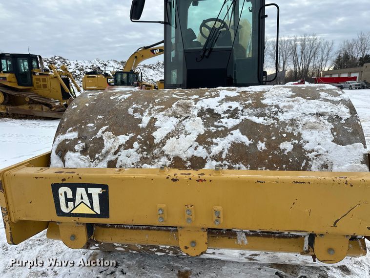 image for item FK1537 2012 Caterpillar CS56B single drum vibratory roller