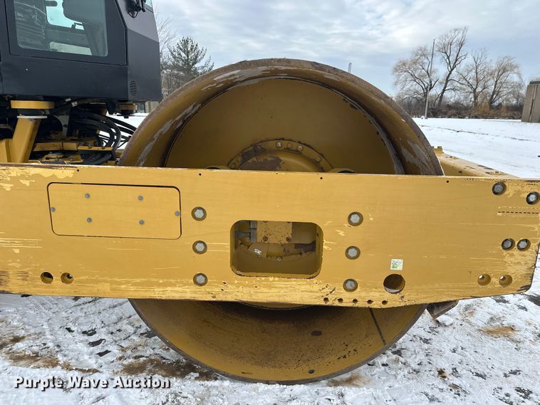 image for item FK1537 2012 Caterpillar CS56B single drum vibratory roller