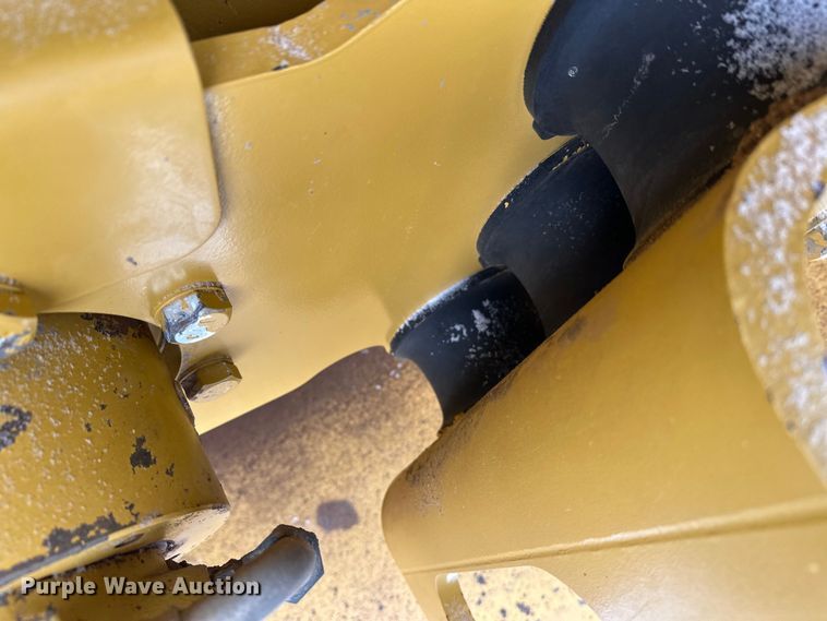 image for item FK1537 2012 Caterpillar CS56B single drum vibratory roller