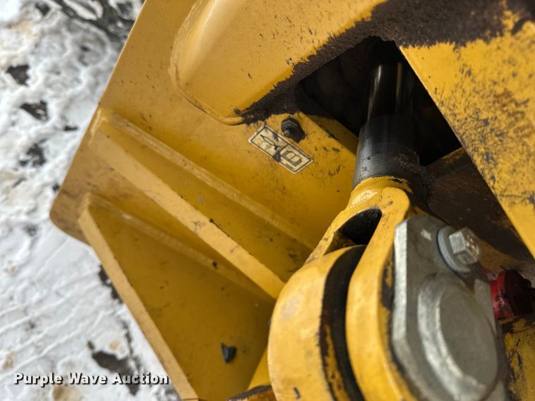 image for item FK1537 2012 Caterpillar CS56B single drum vibratory roller