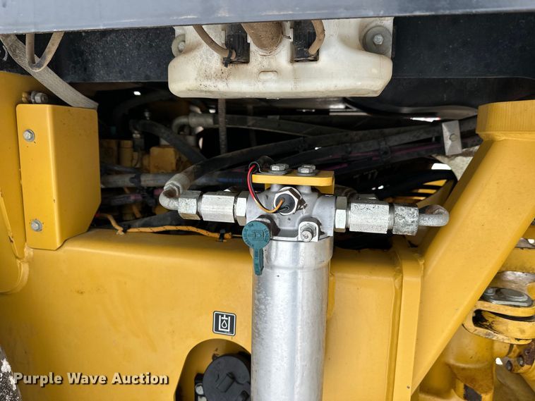 image for item FK1537 2012 Caterpillar CS56B single drum vibratory roller