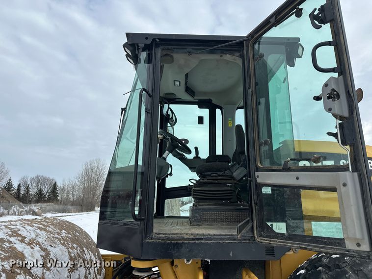 image for item FK1537 2012 Caterpillar CS56B single drum vibratory roller