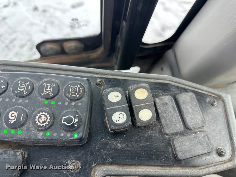 image for item FK1537 2012 Caterpillar CS56B single drum vibratory roller