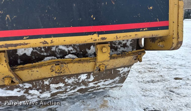 image for item FK1538 1994 Caterpillar CS563 single drum vibratory roller