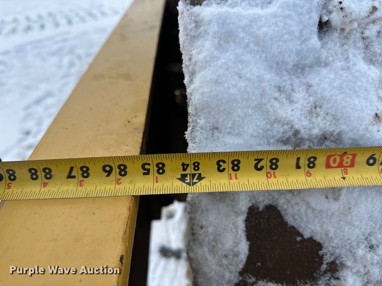 image for item FK1538 1994 Caterpillar CS563 single drum vibratory roller