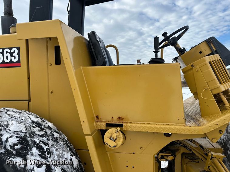 image for item FK1538 1994 Caterpillar CS563 single drum vibratory roller