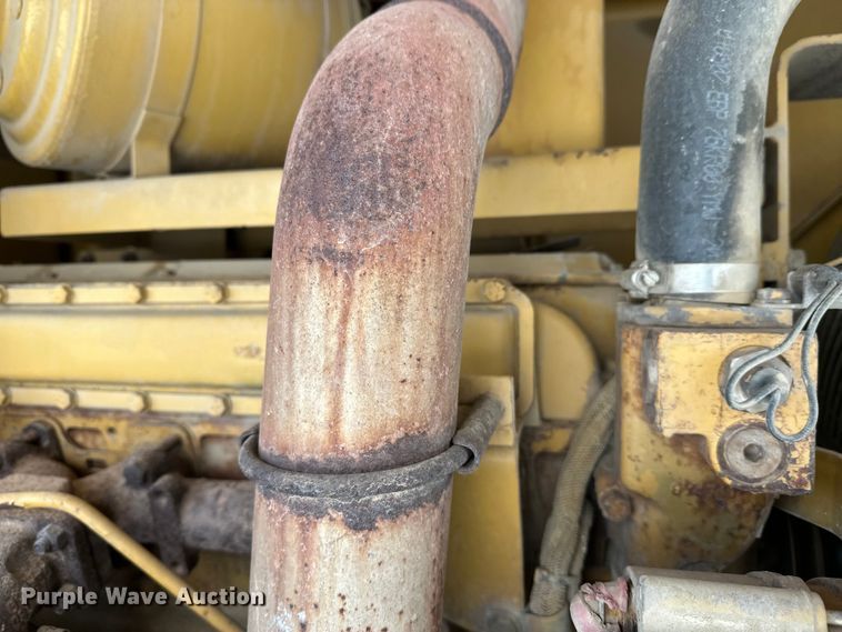 image for item FK1538 1994 Caterpillar CS563 single drum vibratory roller