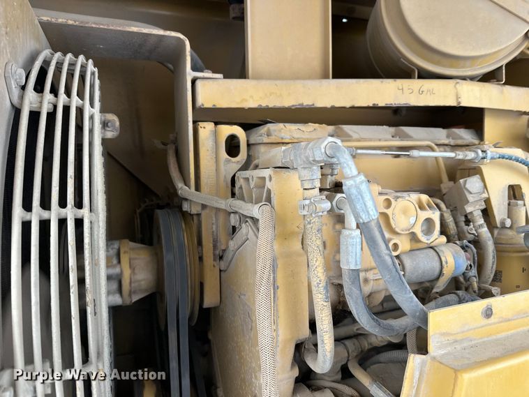 image for item FK1538 1994 Caterpillar CS563 single drum vibratory roller