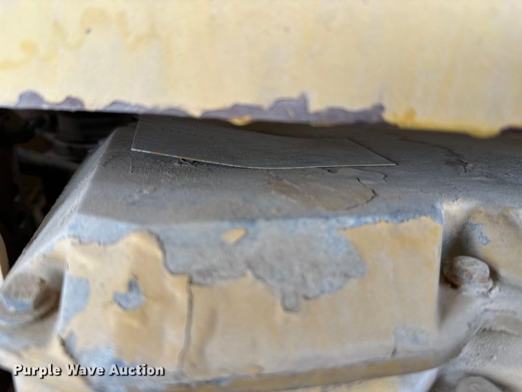 image for item FK1538 1994 Caterpillar CS563 single drum vibratory roller