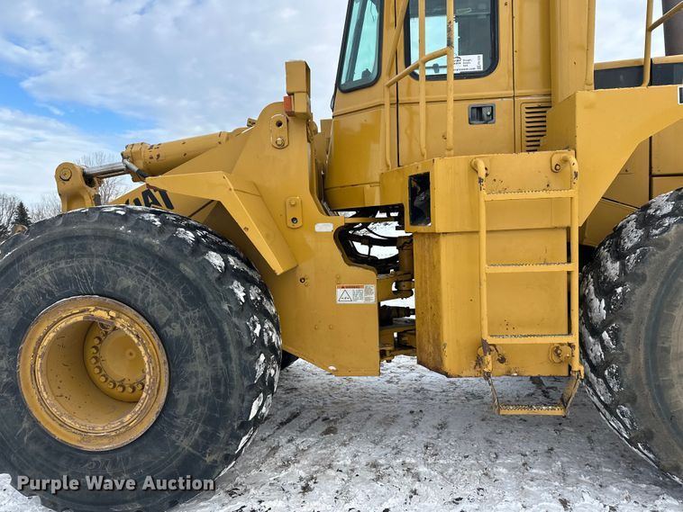 image for item FK1539 1990 Caterpillar 966F wheel loader
