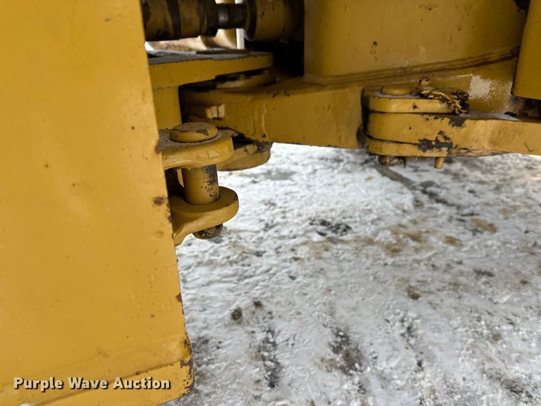 image for item FK1539 1990 Caterpillar 966F wheel loader