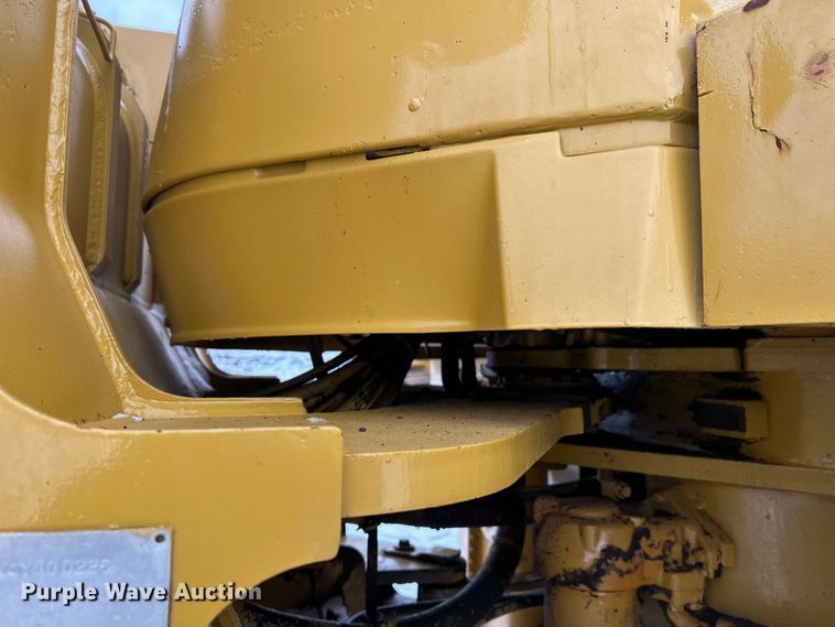 image for item FK1539 1990 Caterpillar 966F wheel loader