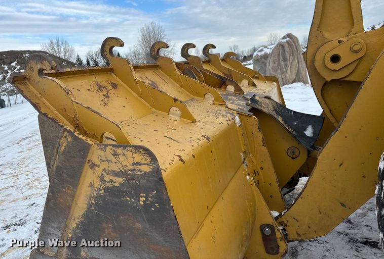 image for item FK1539 1990 Caterpillar 966F wheel loader