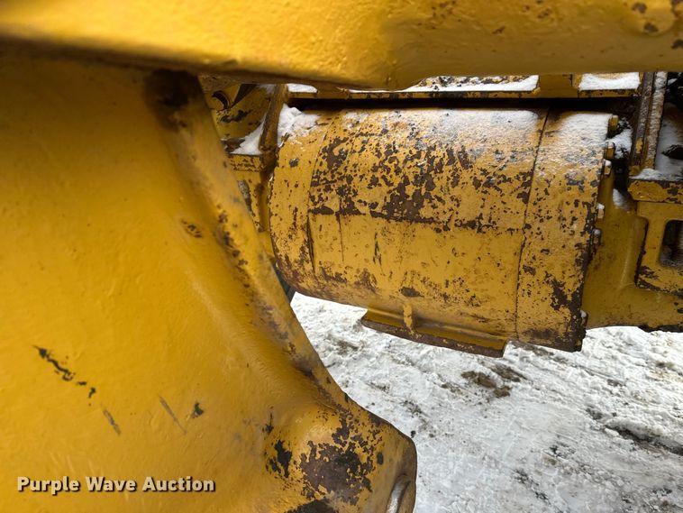 image for item FK1539 1990 Caterpillar 966F wheel loader