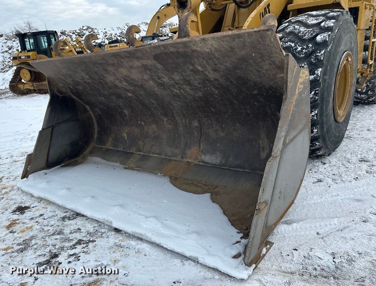 image for item FK1539 1990 Caterpillar 966F wheel loader