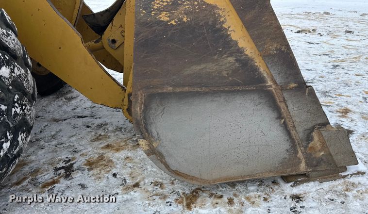 image for item FK1539 1990 Caterpillar 966F wheel loader