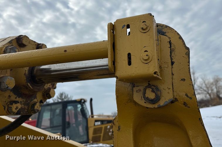 image for item FK1539 1990 Caterpillar 966F wheel loader