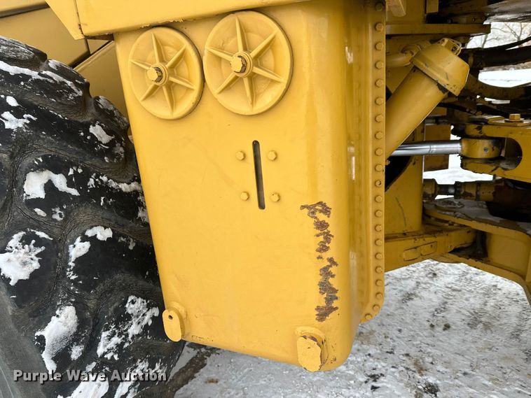 image for item FK1539 1990 Caterpillar 966F wheel loader