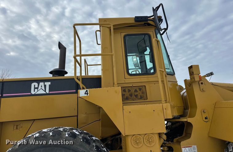 image for item FK1539 1990 Caterpillar 966F wheel loader
