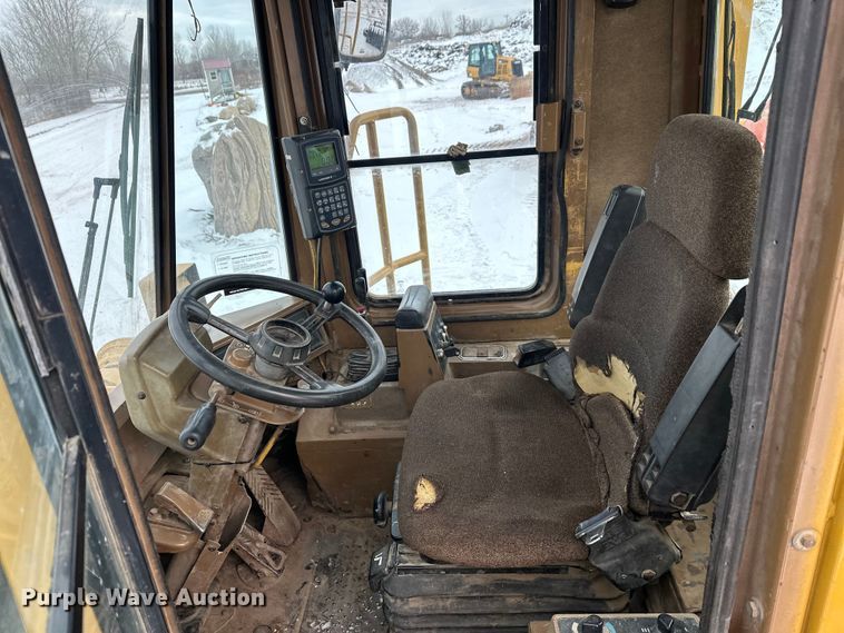 image for item FK1539 1990 Caterpillar 966F wheel loader