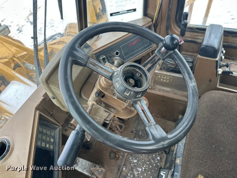 image for item FK1539 1990 Caterpillar 966F wheel loader
